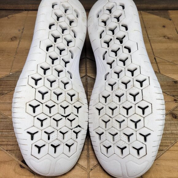 Nike Free RN Flyknit‎ 2018 Women's 9 Running Shoes Black White 942837 001 - Picture 8 of 11